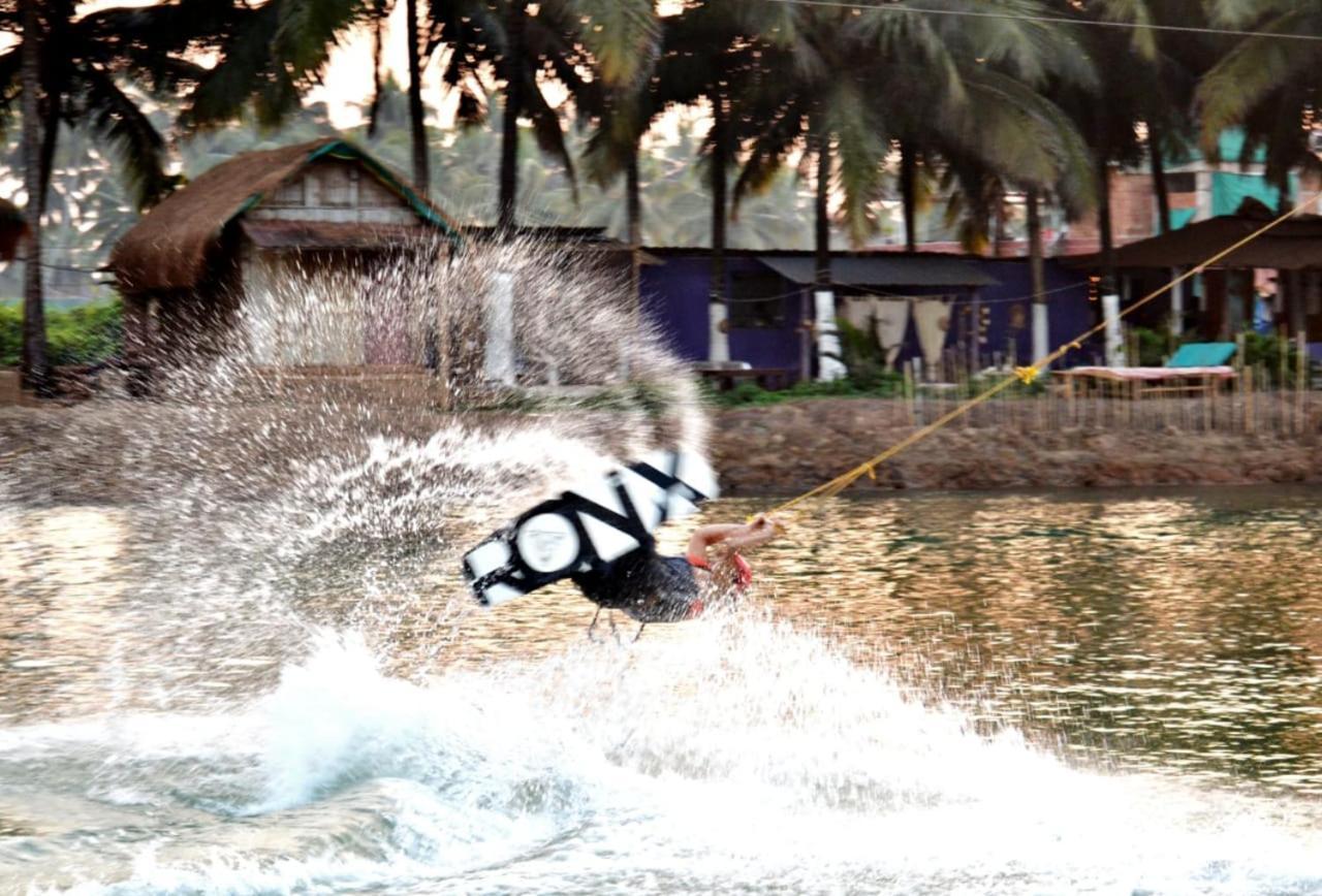阿姆波尔 Wake Park Goa酒店 外观 照片